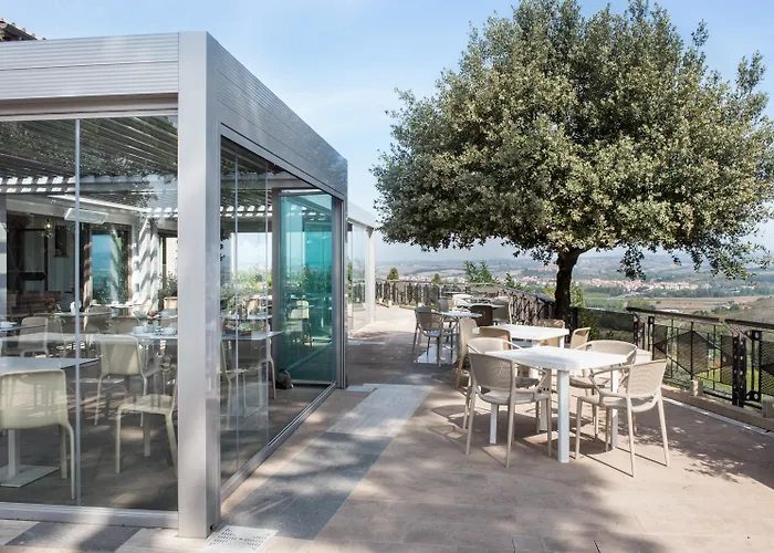 포데리 아르칸젤로 *