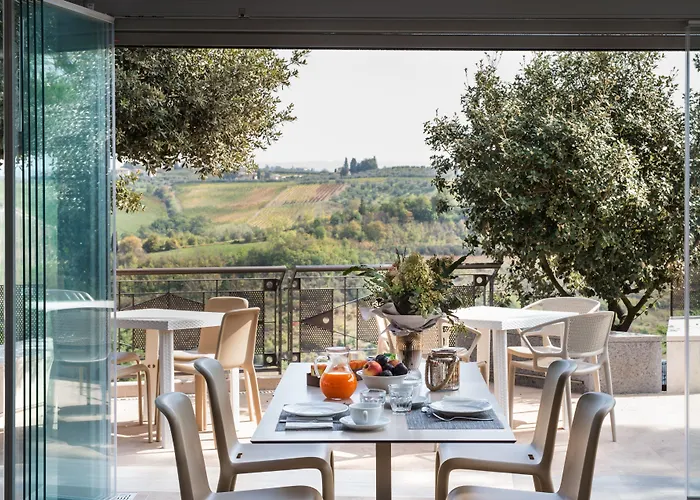 포데리 아르칸젤로 * 산지미냐노